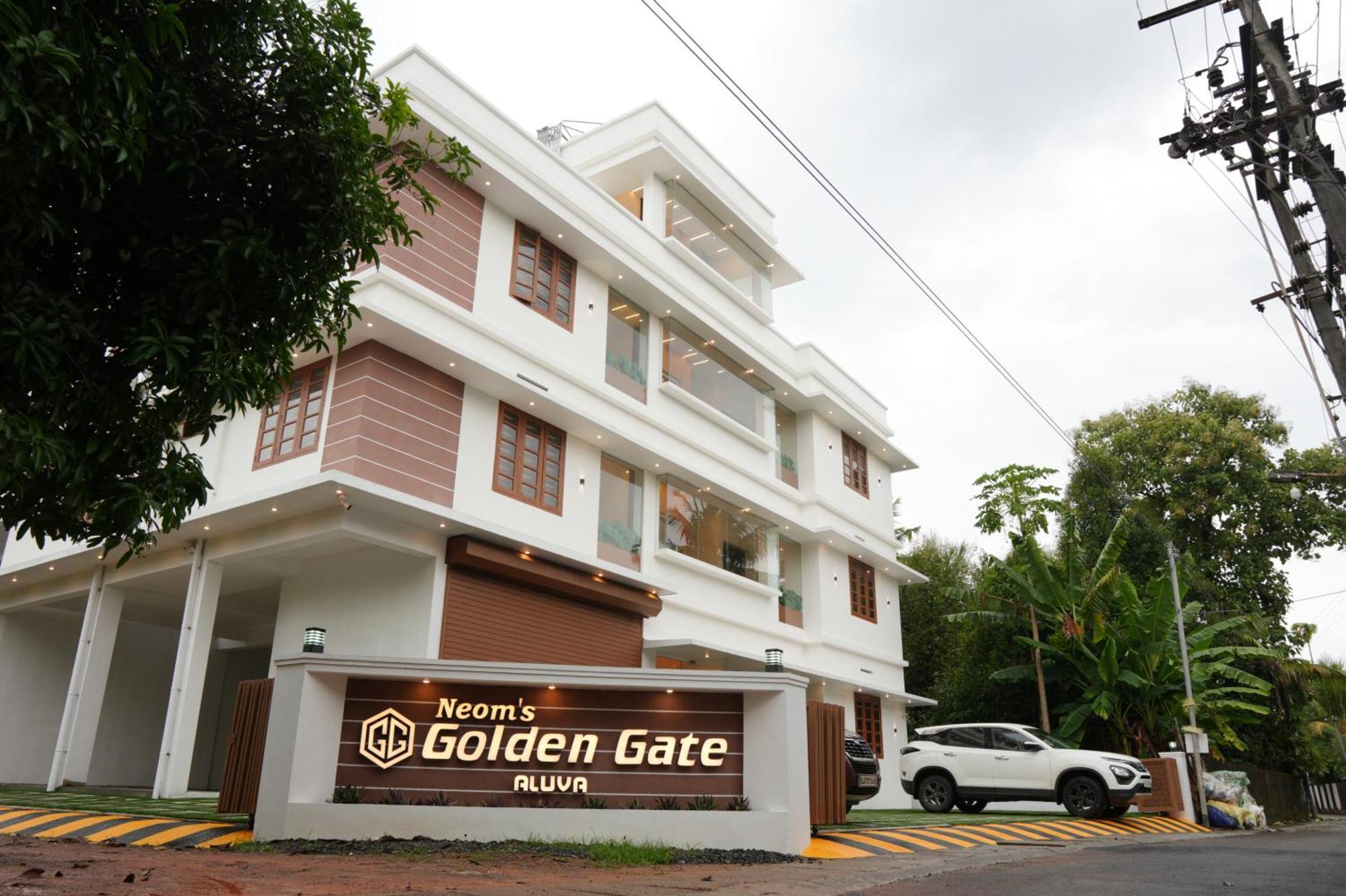 Hotel Neom'S Golden Gate Alwaye Exterior foto